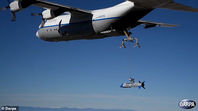 DARPA captura dron en el aire por primera vez