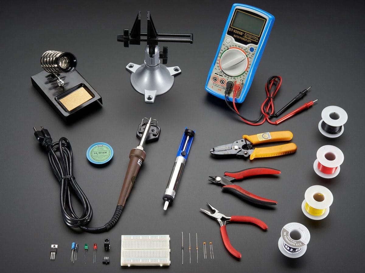 Dónde comprar componentes electrónicos y herramientas?